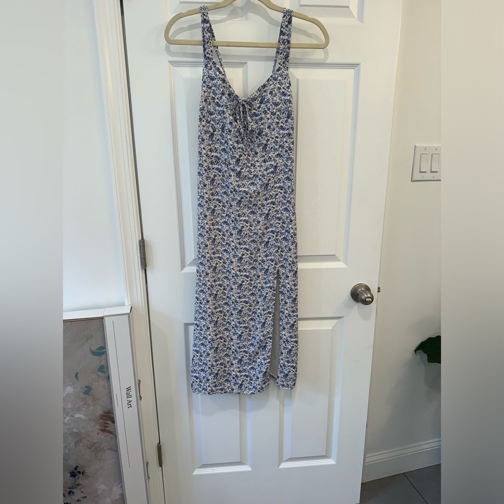 NWT Abercrombie & Fitch Blue Floral Dress Size XS